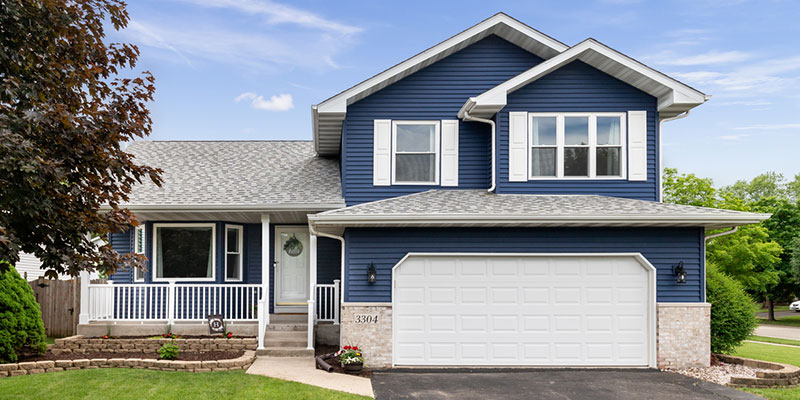 Three Advantages of Soft Washing Over Pressure Washing 