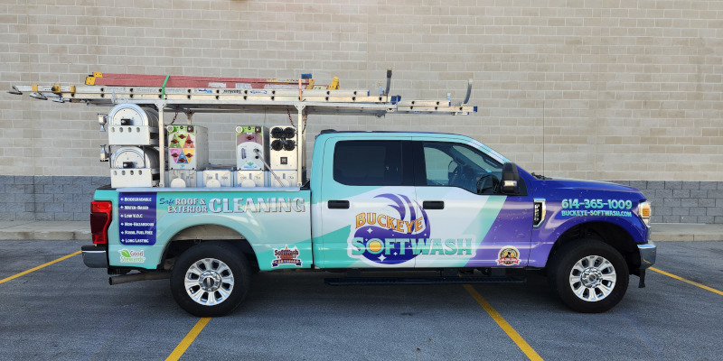 Exterior commercial cleaning